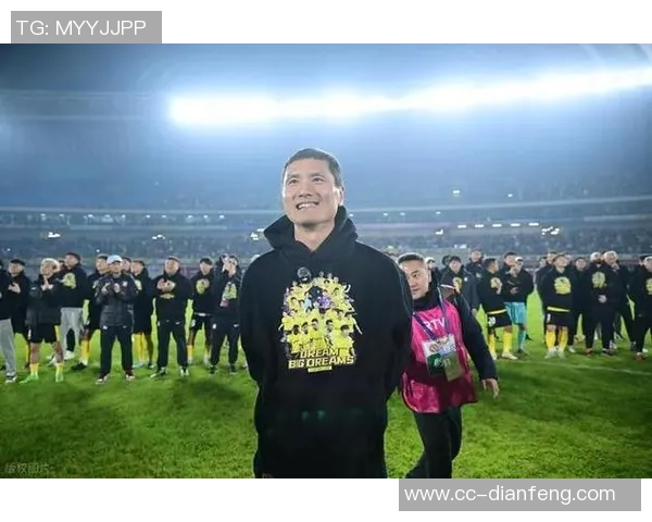 邵佳一重返U22国足探班9名昔日队友回归新星因伤缺席